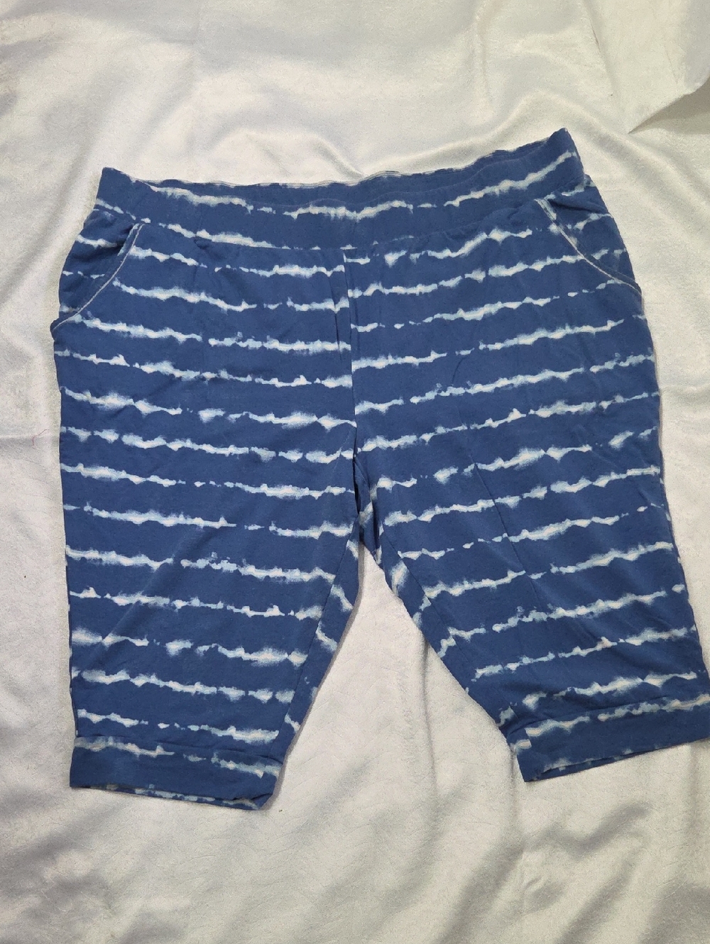 AnyBody Blue and White Tie-Dye Knit Shorts